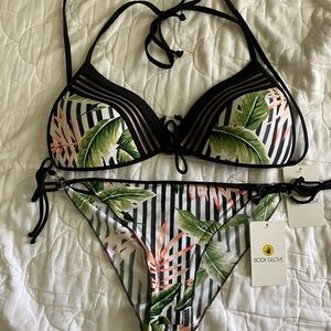 NWT Cheeky Floral String Bikini